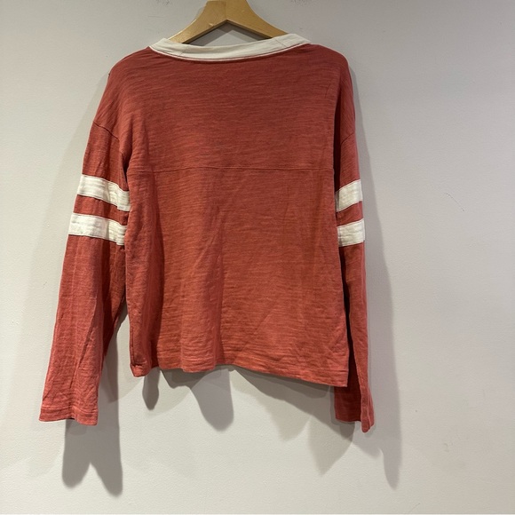 Faherty Long Sleeves V-neck top with white stripes sleeves In Red - Picture 6 of 7